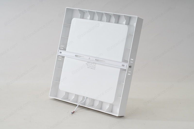 Surface-plastic-downlight-slim-zsradiance-01